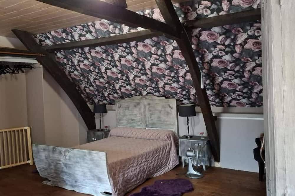 Maison de campagne proche de la Dordogne avec grand jardin et cheminée in Sainte-Mondane, Quercy