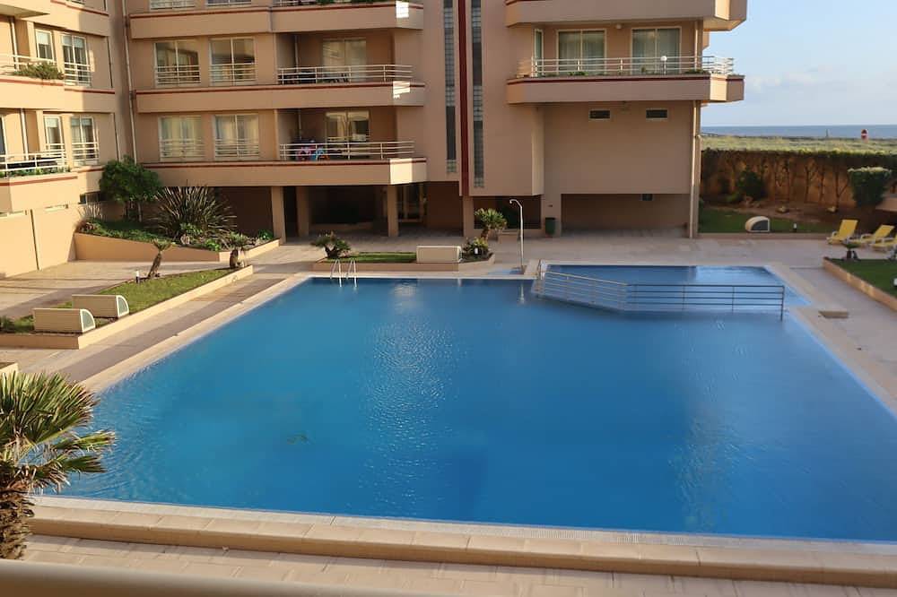 Apartamento entero, Pool and sea view accommodation 50 m sea in Furadouro, Ovar