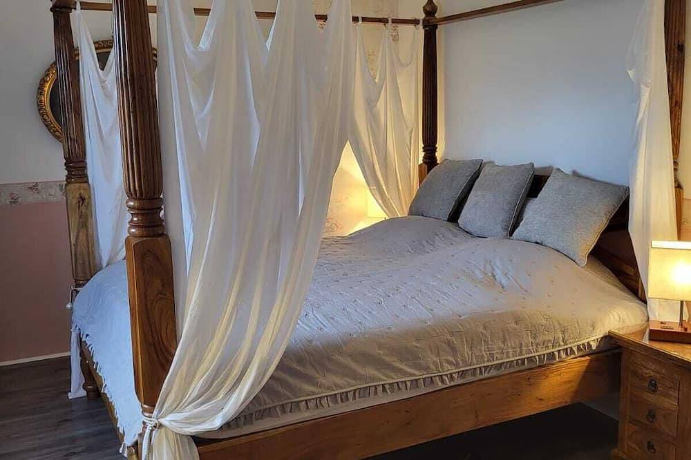 Ganze Wohnung, Ferien am Godendorfer See 300m,Ruderboot, Hund auf Anfrage, Kaminofen,2x Wc,2 Sz in Godendorf, Mecklenburg-Strelitz