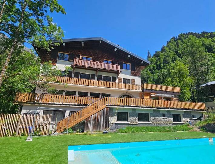 Appartement de vacances pour 14 personnes, avec Terrasse et Jardin ainsi que Piscine et Vue