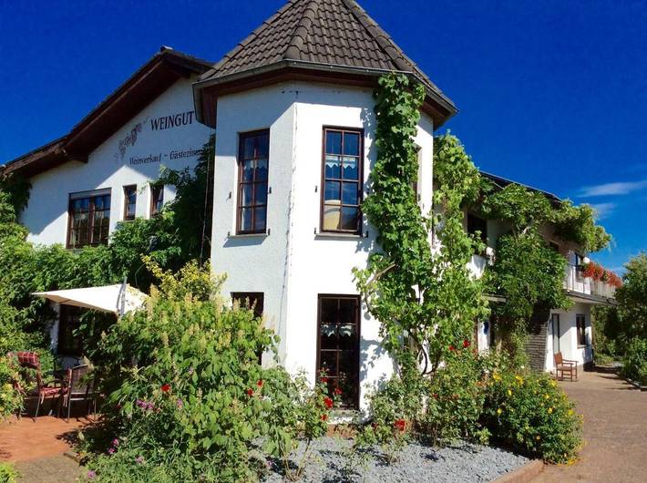 Ferienhaus, mit Terrasse und Garten sowie Ausblick