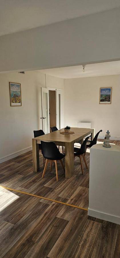 Location de vacances pour 6 personnes, avec Balcon à Guingamp