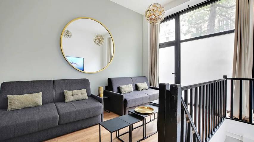 Holiday apartment for 8 people in Paris