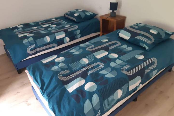 Location de vacances pour 8 personnes, avec terrasse et jardin à Mohon - 3