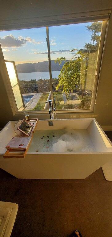 Location de vacances pour 6 personnes, avec jardin à Kelowna - 3