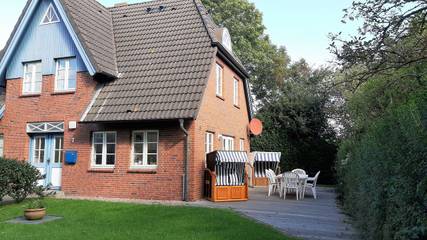 Ferienhaus für 4 Personen, mit Terrasse und Garten, mit Haustier in Alkersum