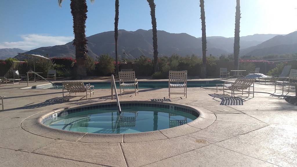 Ganze Wohnung, Spectacular view, steps to pool/jacuzzi at Sunrise Country Club-winter available in Rancho Mirage, Coachella Valley