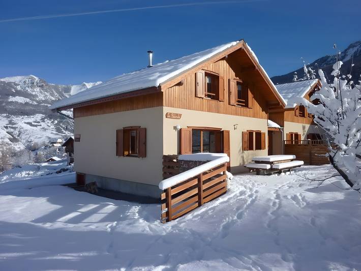 Chalet pour 32 personnes, avec jacuzzi ainsi que bassin pour enfant et jardin, animaux acceptés à Les Orres - 4