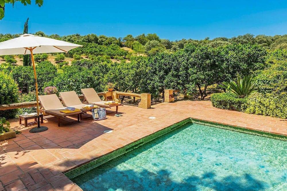 Huerta de la Fuente Hornachuelos in Hornachuelos, Sierra de Hornachuelos