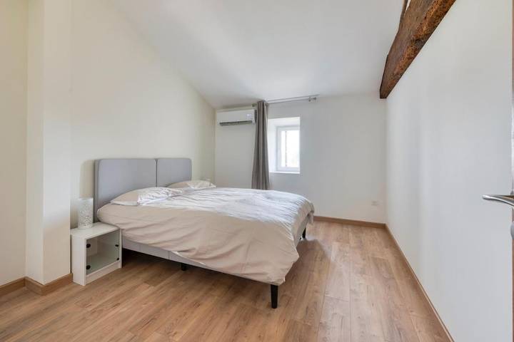 Location de vacances pour 14 personnes, avec terrasse ainsi que piscine et jardin à Bégadan - 4