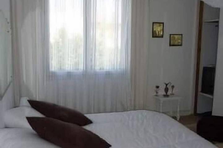 Location de vacances pour 4 personnes, avec terrasse et jardin à La Crau - 2