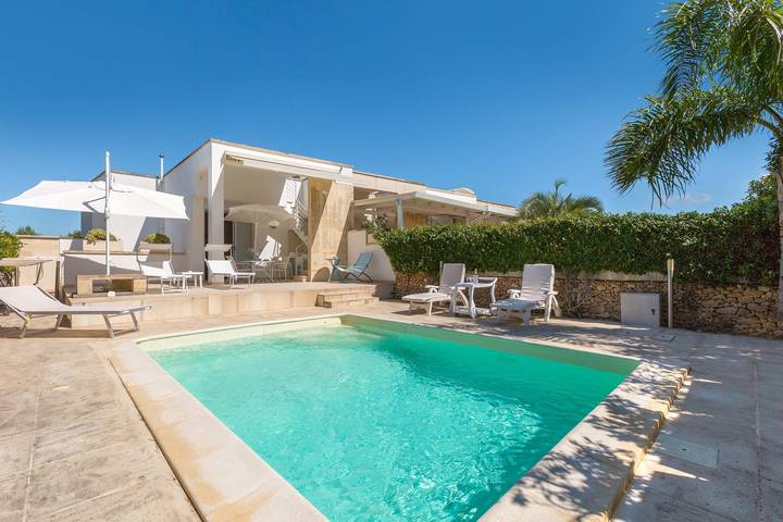 Casa vacanza per 5 persone, con piscina e giardino - 1