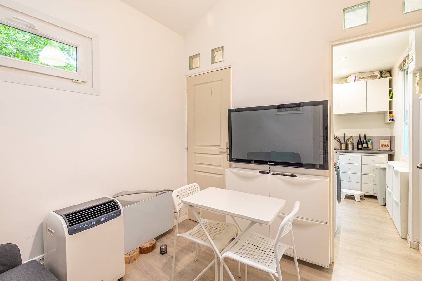 Entire apartment, Guestready - Cosy apartment with a private garden in Les Lilas, Seine-Saint-Denis