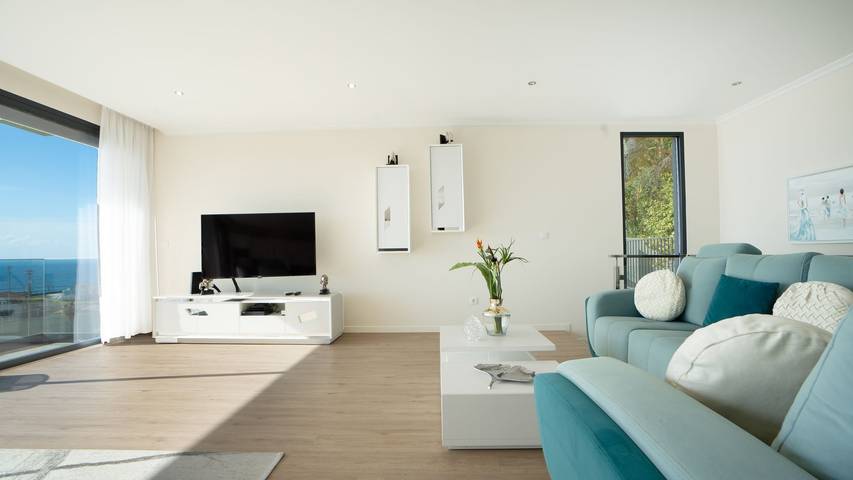 Location de vacances pour 4 personnes, avec vue sur l’océan ainsi que jardin et piscine à Paul Do Mar - 3