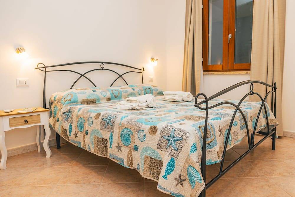 Ganze Wohnung, Wohnung-Komfort-Eigenes Badezimmer-Blick auf die Landschaft in Sant'Anna Arresi, Carbonia-Iglesias Provinz