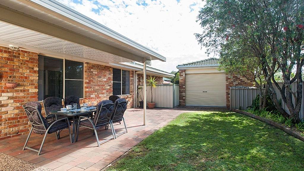 Pebbles By The Beach, 1/14 Pebble Parade - home away from home in Fingal Bay, Hunter Valley