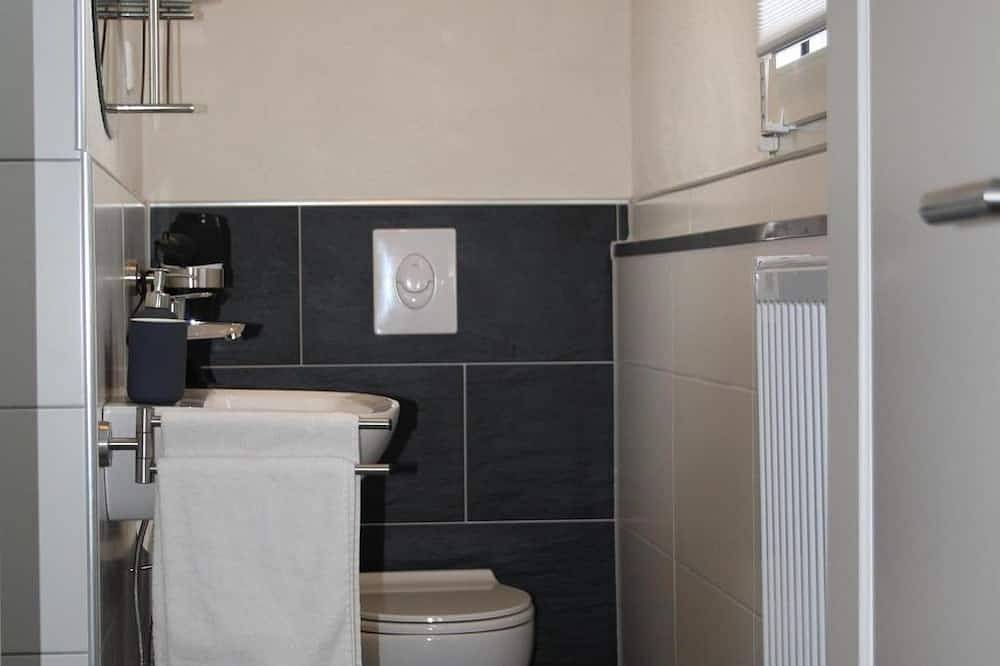 Ganze Wohnung, Ferienwohnung zur Trübenbach - Appartement/Fewo, Dusche, Wc, 1 Schlafraum in Kirn, Nahetal