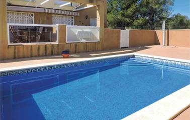 Maison De Vacances pour 4 Personnes dans Mont-roig del Camp, Baix Camp, Photo 1