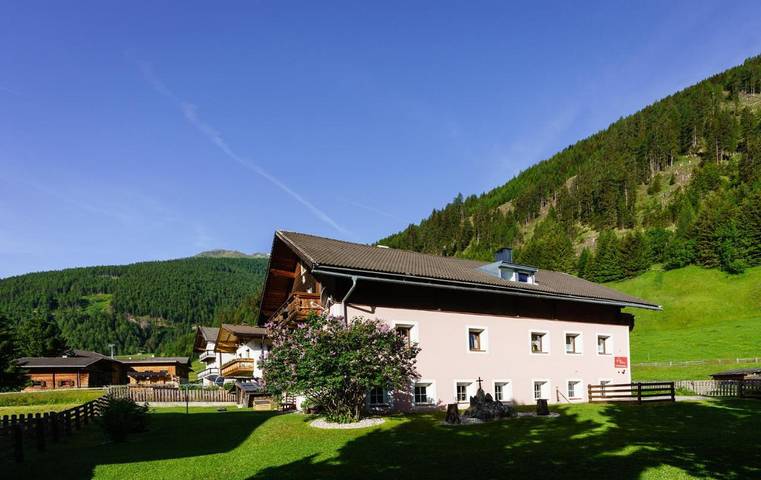 Ferienhaus für 10 Personen, mit Whirlpool und Garten