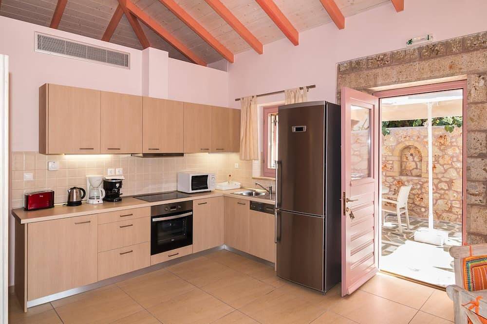Athena's cottage, Stoupa in Stoupa, Messenien