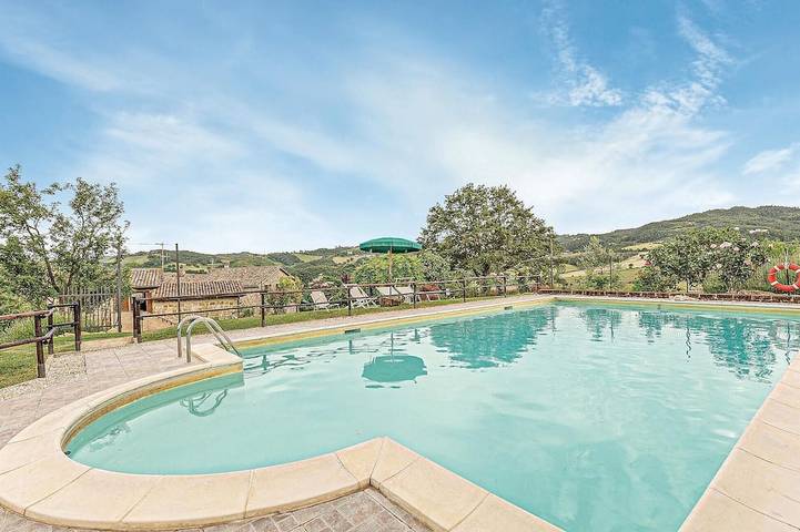 Holiday apartment for 6 people, with pool - 1