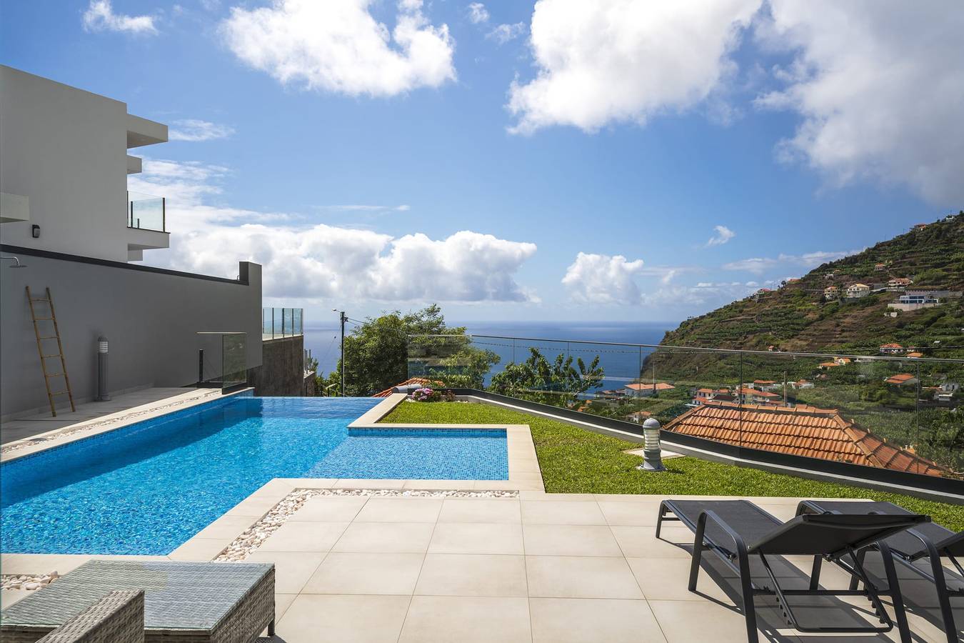 Ferienhaus für 6 Personen mit Terrasse in Arco da Calheta, Madeira
