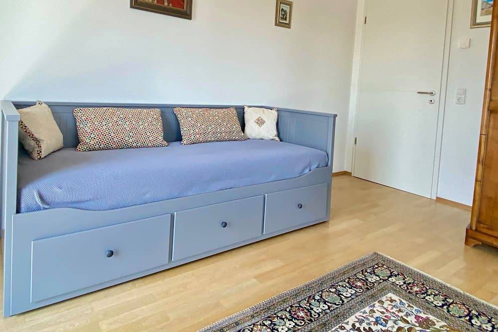 Ganze Wohnung, Attraktive Ferienwohnung auf den Höhen der Nordeifel in Simmerath, Naturpark Hohes Venn-Eifel