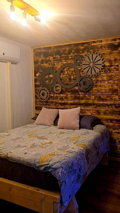 Location de vacances pour 6 personnes, avec vue et terrasse, animaux acceptés dans Nantua - 3