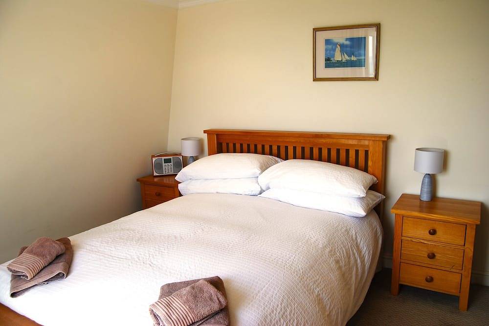 Ganze Wohnung, Crows Nest: a modern apartment in the centre of St Mawes with stunning sea views in St Mawes, Cornwall