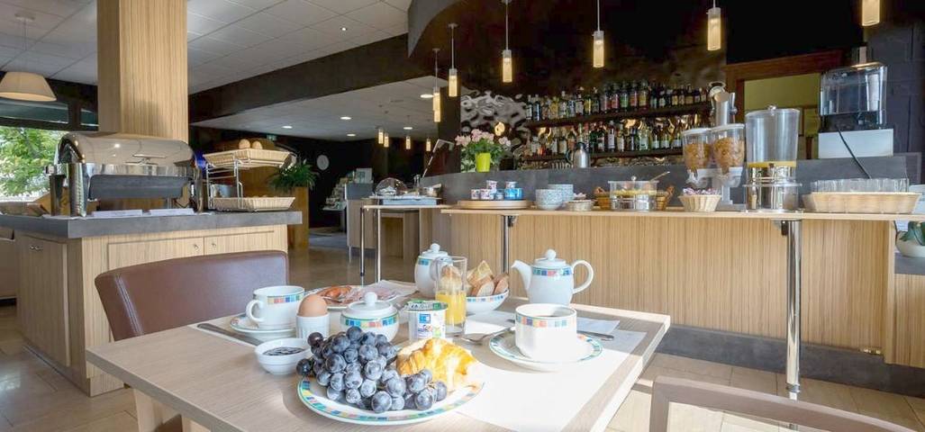 Hôtel pour 4 personnes, avec terrasse à Nuits-Saint-Georges - 2