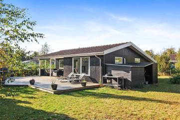 Ferienhaus für 4 Personen, mit Terrasse und Garten in Marielyst