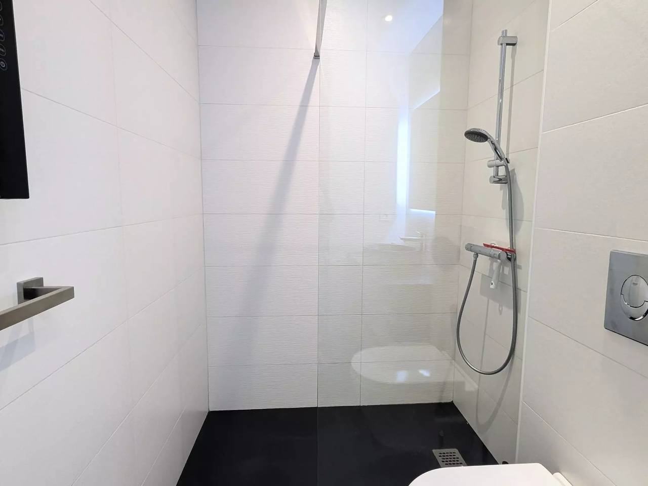 Ganze Wohnung, 2 Zimmer 2 Personen in Roquefort-les-Pins, Cannes und Umgebung