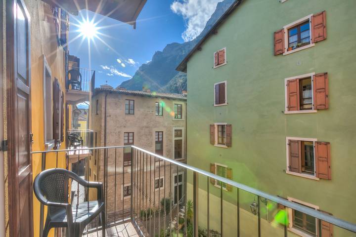Entire apartment, Casa Alpino 1 in Riva del Garda, Garda Mountains
