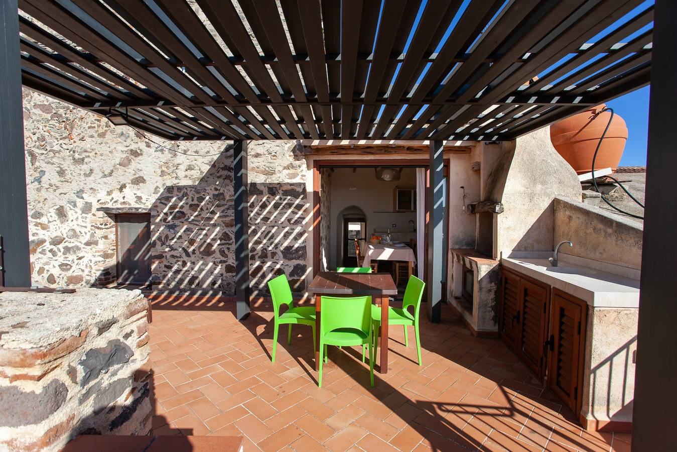 Ganze Wohnung, Ferienwohnung "Hora Vona" mit Meerblick, Terrasse, Wlan und privatem Parkplatz in Orosei, Golf von Orosei