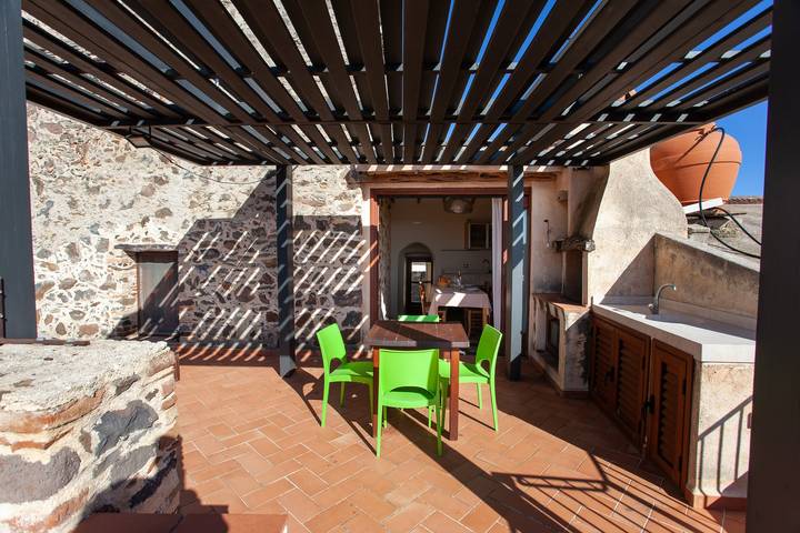 Appartamento intero, Appartamento "Hora Vona" con vista mare, terrazza e Wi-Fi, parcheggio privato in Orosei, Golfo di Orosei