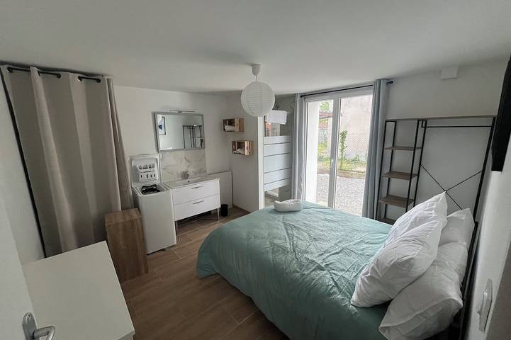 Appartement entier, Le happynous cosy, climatisé, wifi, parking privé in Tain-l'Hermitage, Région de Valence