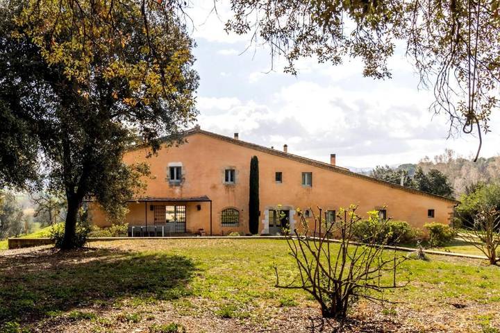 Casa rural para 12 personas, con Terraza y Jardín además de Piscina y Vistas en Cruilles - 3