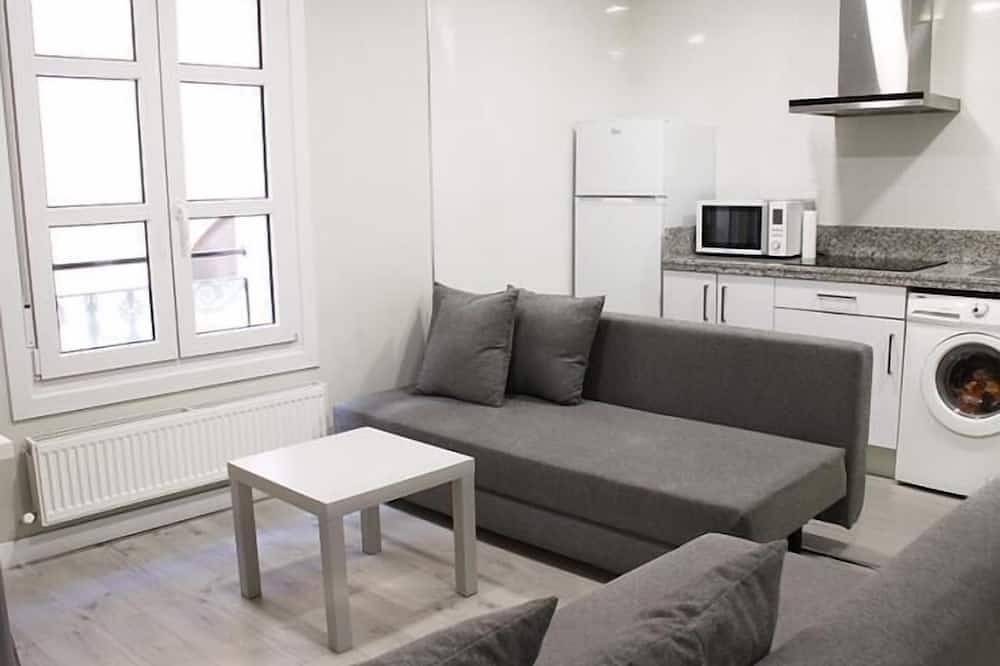 Entire apartment, Apartamentos Logroño Centro in Logroño, La Rioja Province