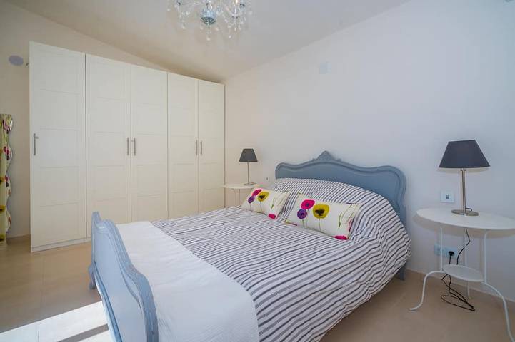Deux chambres à coucher villa avec piscine privée. in Orihuela, Costa Blanca
