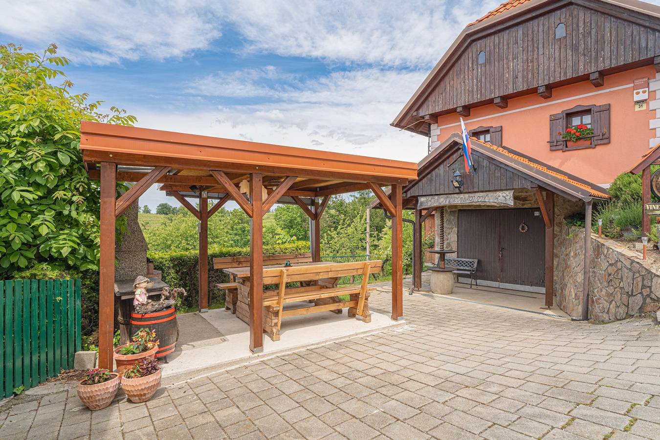 Vineyard Cottage Vesna Lake View in Untersteiermark