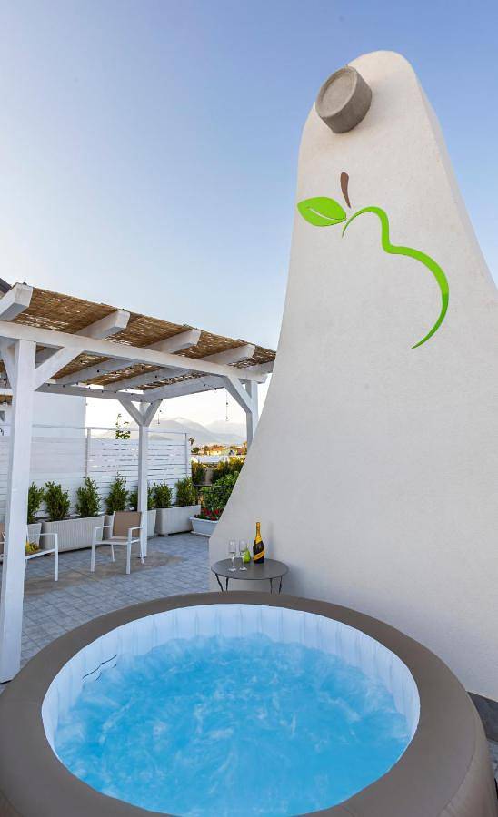 Queen Room with Balcony in Pontecagnano Faiano, Costa tirrenica Campania
