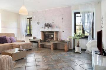 Vakantieappartement voor 6 Personen in Castell'Alfero, Provincie Asti, Afbeelding 2
