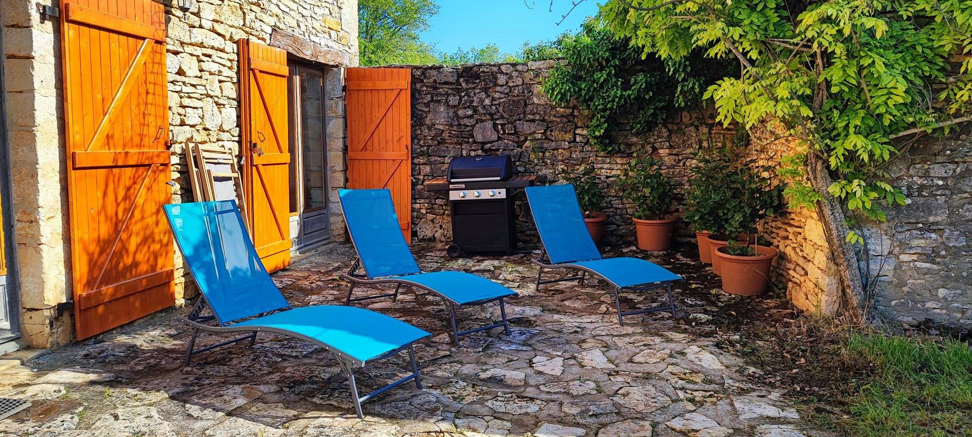 Gîte La Circe, séjour à la campagne, en Périgord noir in La Cassagne, Périgord Noir
