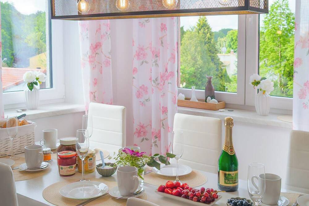 Ganze Wohnung, Heringsdorf, sonnige Fewo, 4 Schlafzimmer., 7 Pers. (Heidi) - Heringsdorf, Heidi in Heidenau, Osterzgebirge