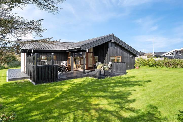 Ferienhaus für 6 Personen, mit Terrasse und Sauna sowie Whirlpool in Blokhus