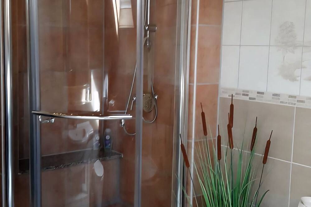 Ganze Wohnung, Traum Ferienwohnung Huglfing in Bayern mit Alpen Blick in Huglfing, Pfaffenwinkel