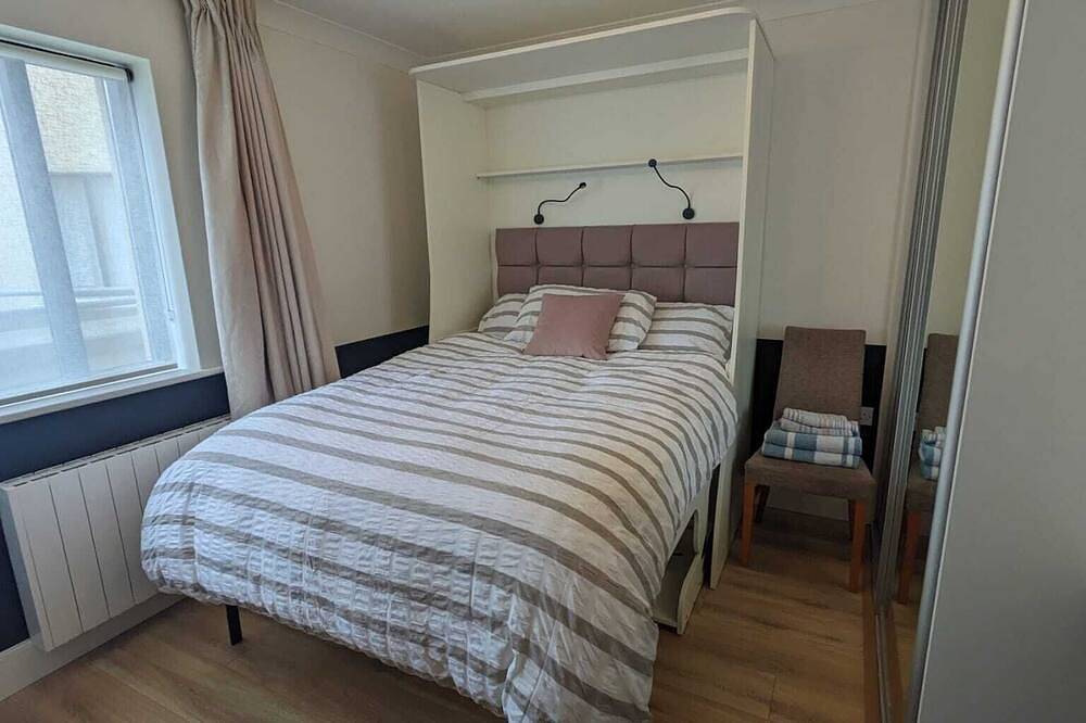 Entire apartment, Where the city meets the sea in Salthill, Galway