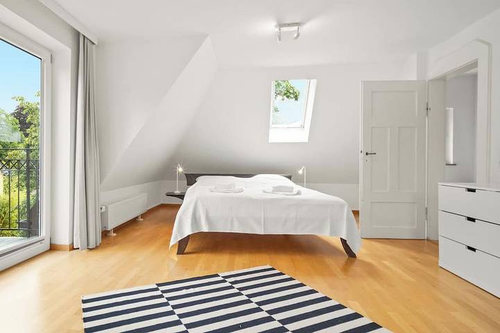 Villa für 10 Personen, mit Garten in München - 4