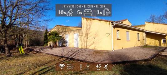 Cottage pour 10 personnes, avec piscine ainsi que vue et jardin à Corneilla-de-Conflent