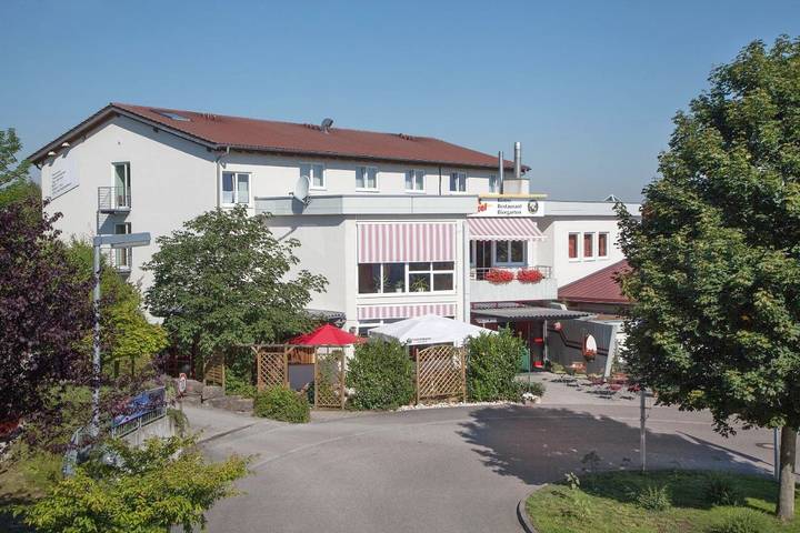 Hotel für 3 Personen, mit Terrasse in Öhringen - 2